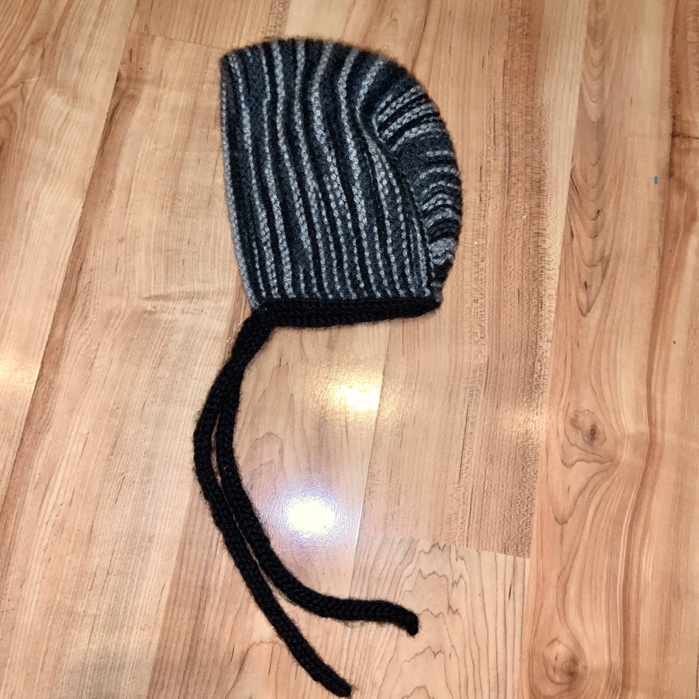 Hand Knit Baby Bonnet